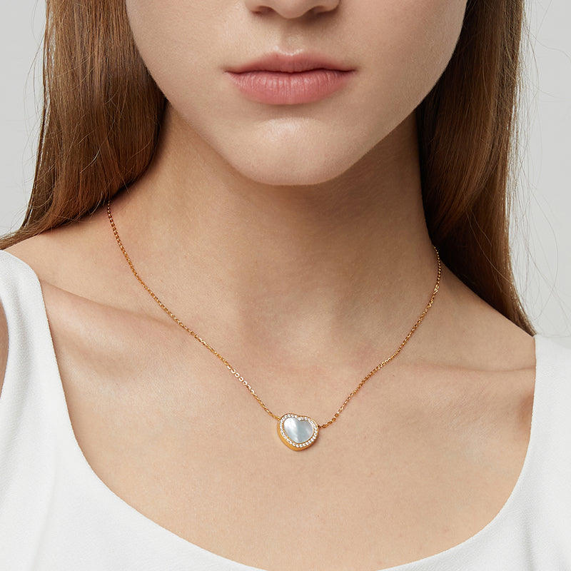 totwoo Memory Digital Locket Necklace (18K Gold Plated Silver & Mother of Pearl)